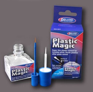 Plastic-Magic-Box,-bottle-2-brushes-copy