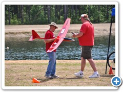 Laine Stahr and Mike Handcock prepare for a round in the LMR